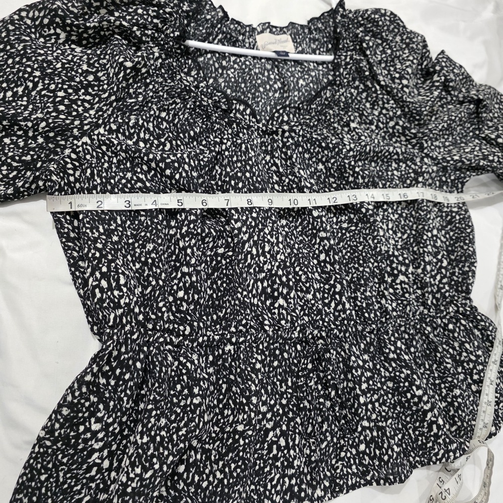 Universal Thread Womens Top Size Large Boho Ruffle Ren Faire - Picture 6 of 7